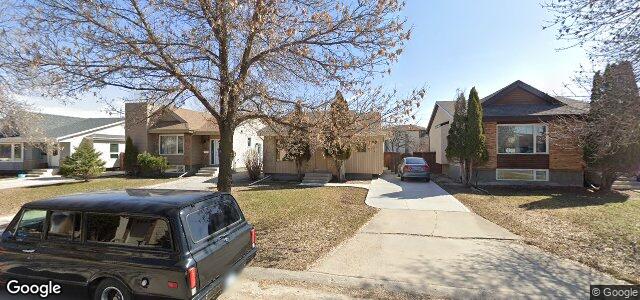 Photo of 98 Sauve Crescent in Winnipeg, Manitoba