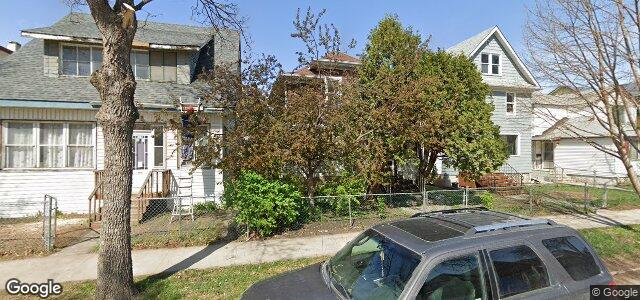 680 Banning Street（加拿大曼尼托巴省溫尼伯市）房屋照片