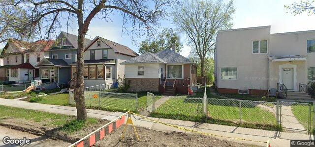 683 Banning Street（加拿大曼尼托巴省溫尼伯市）房屋照片