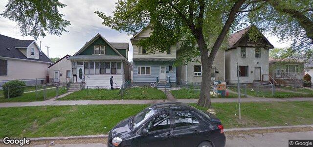 702 Home Street（加拿大曼尼托巴省溫尼伯市）房屋照片