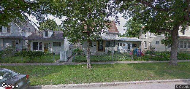 884 Burnell Street（加拿大曼尼托巴省溫尼伯市）房屋照片