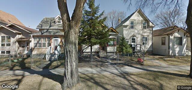 Photo of 909 Lipton Street in Winnipeg, Manitoba