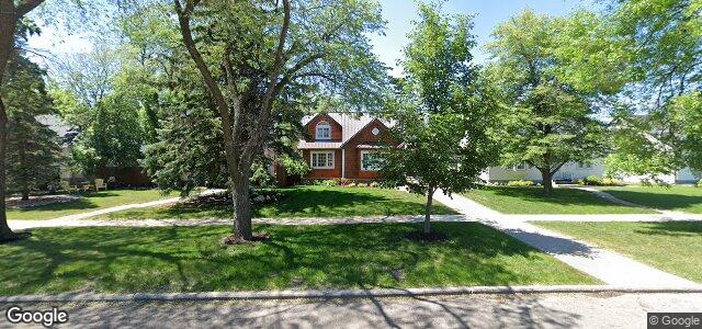 220 Moorgate Street（加拿大曼尼托巴省溫尼伯市）房屋照片