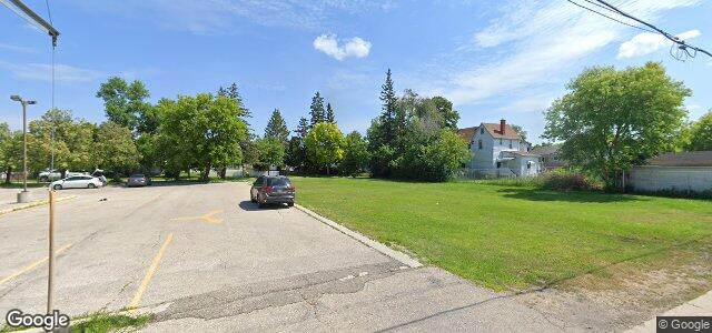 580 Flora Avenue（加拿大曼尼托巴省溫尼伯市）房屋照片