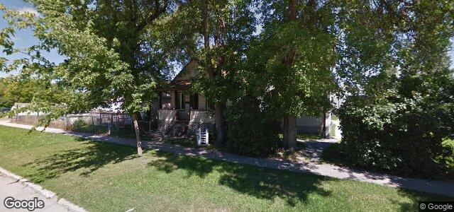 591 Flora Avenue（加拿大曼尼托巴省溫尼伯市）房屋照片