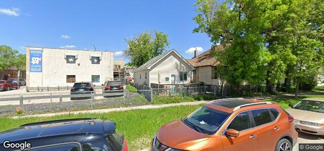 593 Flora Avenue（加拿大曼尼托巴省溫尼伯市）房屋照片