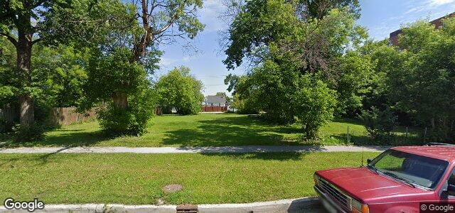 Larawan ng 631 Stella Avenue sa Winnipeg, Manitoba