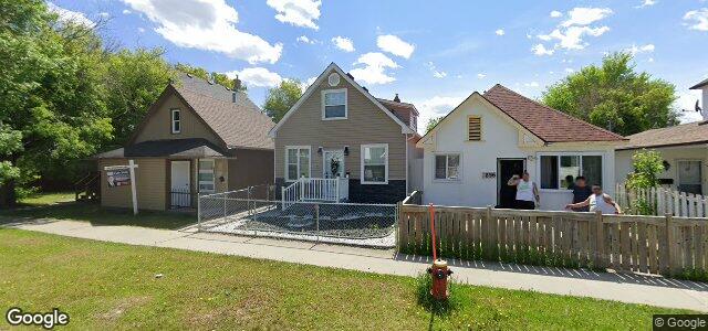 690 Flora Avenue（加拿大曼尼托巴省溫尼伯市）房屋照片