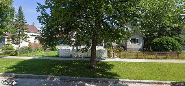 Larawan ng 693 Stella Avenue sa Winnipeg, Manitoba