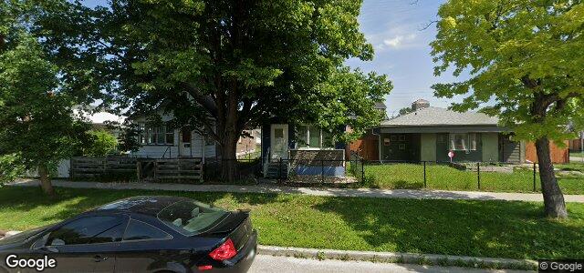 741 Flora Avenue（加拿大曼尼托巴省溫尼伯市）房屋照片