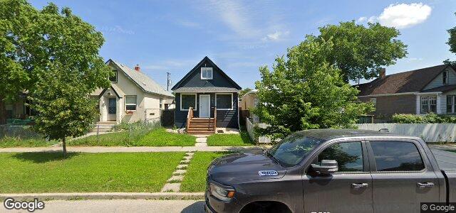 751 Flora Avenue（加拿大曼尼托巴省溫尼伯市）房屋照片