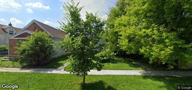 752 Flora Avenue（加拿大曼尼托巴省溫尼伯市）房屋照片