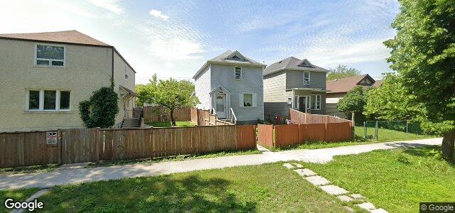 Photo of 784 Stella Avenue in Winnipeg, Manitoba