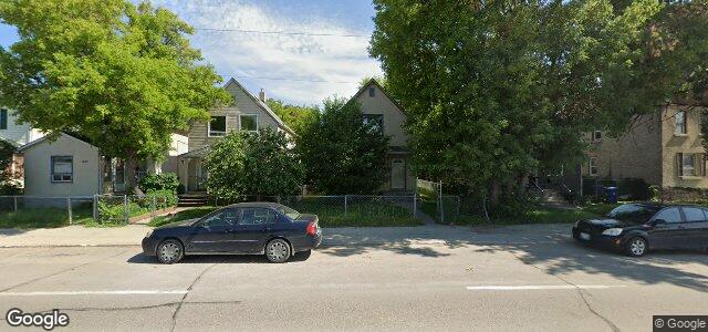 Photo of 833 Dufferin Avenue in Winnipeg, Manitoba
