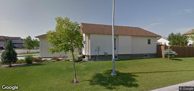 235 Golden Eagle Drive（加拿大曼尼托巴省溫尼伯市）房屋照片