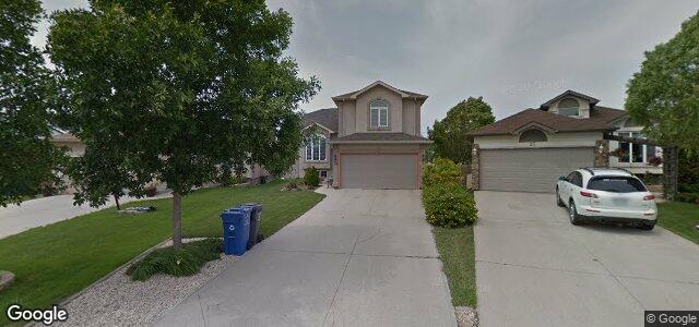 Larawan ng 31 Walter Piper Grove sa Winnipeg, Manitoba