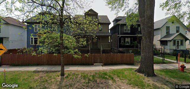 584 Warsaw Avenue（加拿大曼尼托巴省溫尼伯市）房屋照片