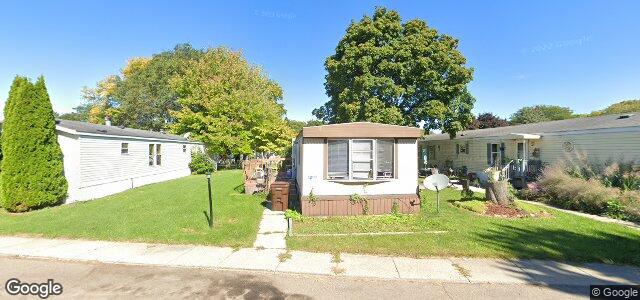 111 Brittany Drive（加拿大曼尼托巴省溫尼伯市）房屋照片