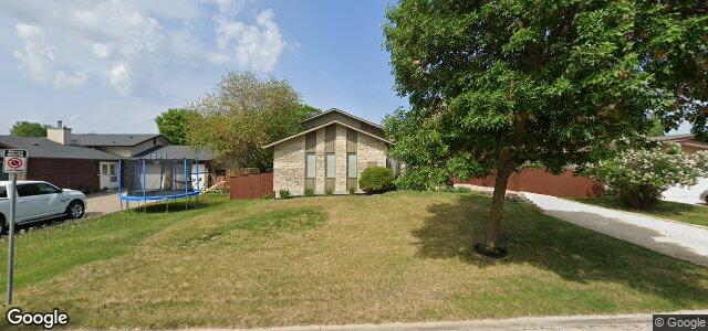 Photo of 824 Cathcart Street in Winnipeg, Manitoba