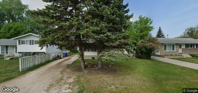 Photo of 830 Laxdal Road in Winnipeg, Manitoba