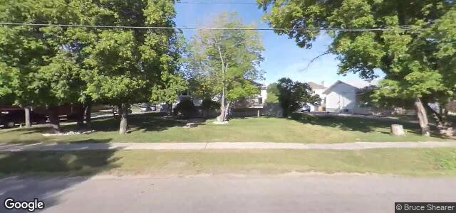 858 Elmhurst Road（加拿大曼尼托巴省溫尼伯市）房屋照片