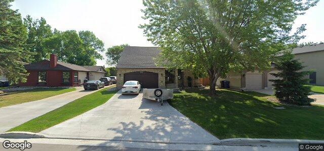 135 Mcdowell Drive（加拿大曼尼托巴省溫尼伯市）房屋照片