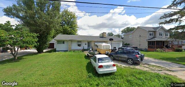 561 Harstone Road（加拿大曼尼托巴省溫尼伯市）房屋照片