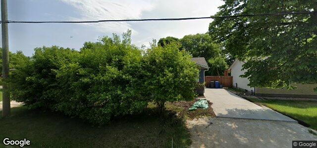 725 Oakdale Drive（加拿大曼尼托巴省溫尼伯市）房屋照片