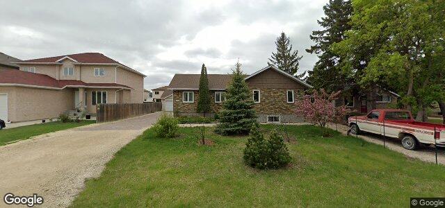 Photo of 1112 Lee Boulevard in Winnipeg, Manitoba