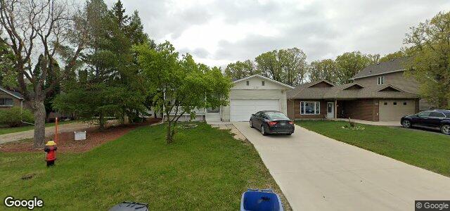Larawan ng 1122 Lee Boulevard sa Winnipeg, Manitoba