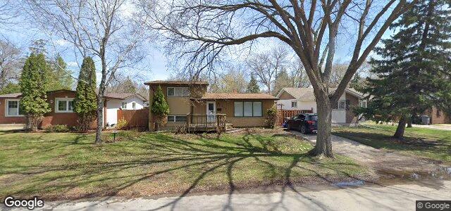 135 Laval Drive（加拿大曼尼托巴省溫尼伯市）房屋照片