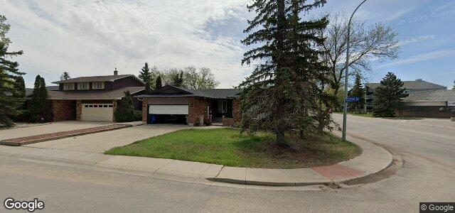 Photo of 2 Laval Drive in Winnipeg, Manitoba