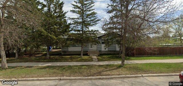 Photo of 349 Dalhousie Drive in Winnipeg, Manitoba