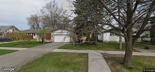 Larawan ng 649 Pasadena Avenue sa Winnipeg, Manitoba