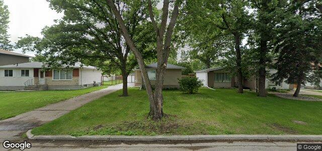 Photo of 664 Patricia Avenue in Winnipeg, Manitoba