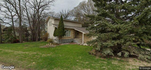 Photo of 811 Kilkenny Drive in Winnipeg, Manitoba