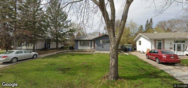 Photo of 83 Acadia Bay in Winnipeg, Manitoba