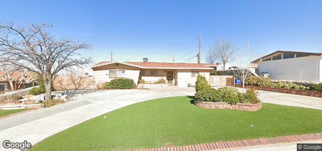 Larawan ng 207 Crestmont Drive sa Winnipeg, Manitoba