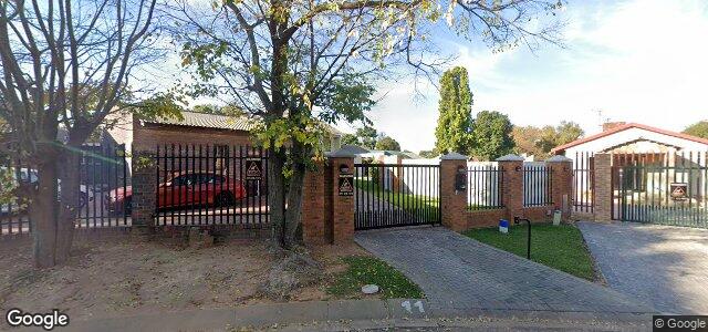 11 Buttercup Avenue（加拿大曼尼托巴省溫尼伯市）房屋照片