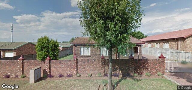 28 Viola Street（加拿大曼尼托巴省溫尼伯市）房屋照片