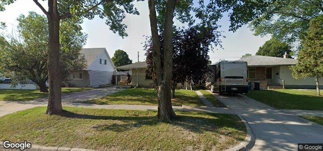 32 Arrowwood Drive N（加拿大曼尼托巴省溫尼伯市）房屋照片