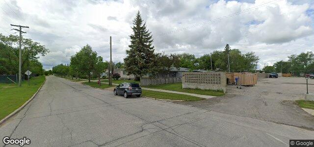 Photo of 528 Buchanan Boulevard in Winnipeg, Manitoba
