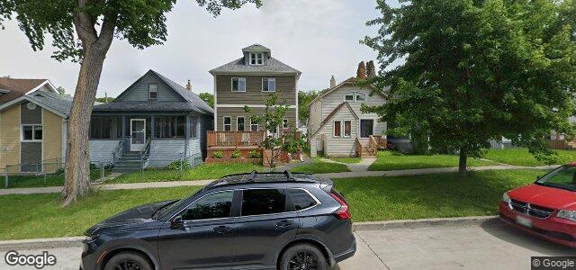 Photo of 109 Martin Avenue W in Winnipeg, Manitoba