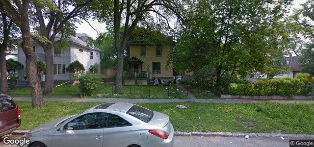 121 Harbison Avenue W（加拿大曼尼托巴省溫尼伯市）房屋照片