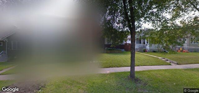 Larawan ng 122 Carmen Avenue sa Winnipeg, Manitoba