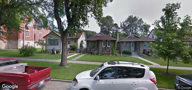 131 Cobourg Avenue（加拿大曼尼托巴省溫尼伯市）房屋照片