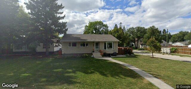Photo of 268 Egerton Road in Winnipeg, Manitoba