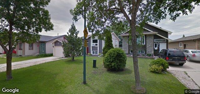 145 Skowron Crescent（加拿大曼尼托巴省溫尼伯市）房屋照片