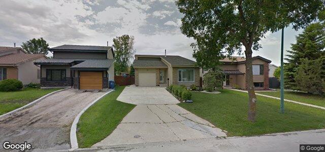 18 Filbert Crescent（加拿大曼尼托巴省溫尼伯市）房屋照片