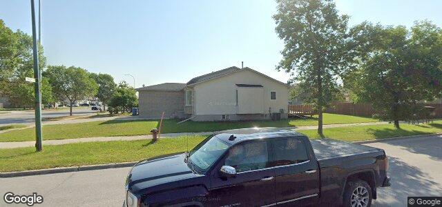 424 Grassie Boulevard（加拿大曼尼托巴省溫尼伯市）房屋照片